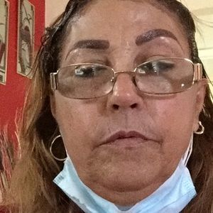 Meet your Posher, Marlen